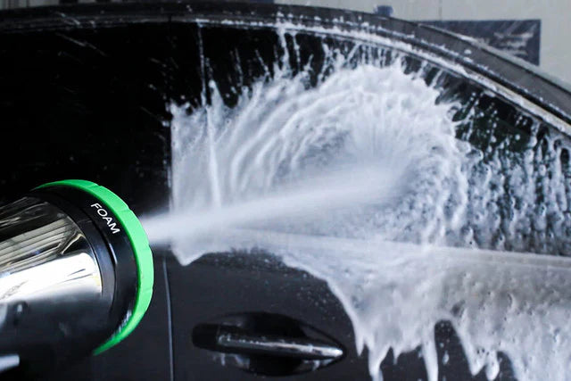 Pistola 4 en 1 con depósito de espuma Accesorio para mangueras